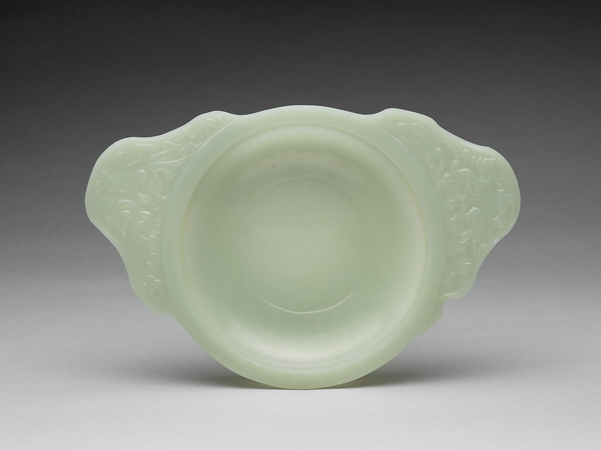 Dish with dragon handles, Jade (nephrite), China 