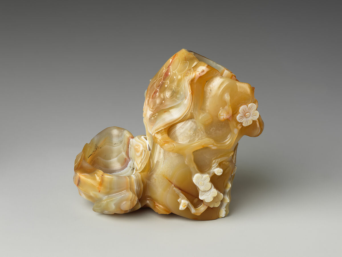 Plum-tree vase, Agate, China