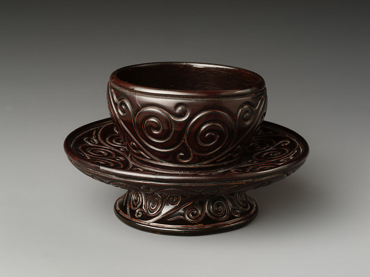 Tea-bowl stand with pommel scrolls, Carved red and black lacquer (tixi), China