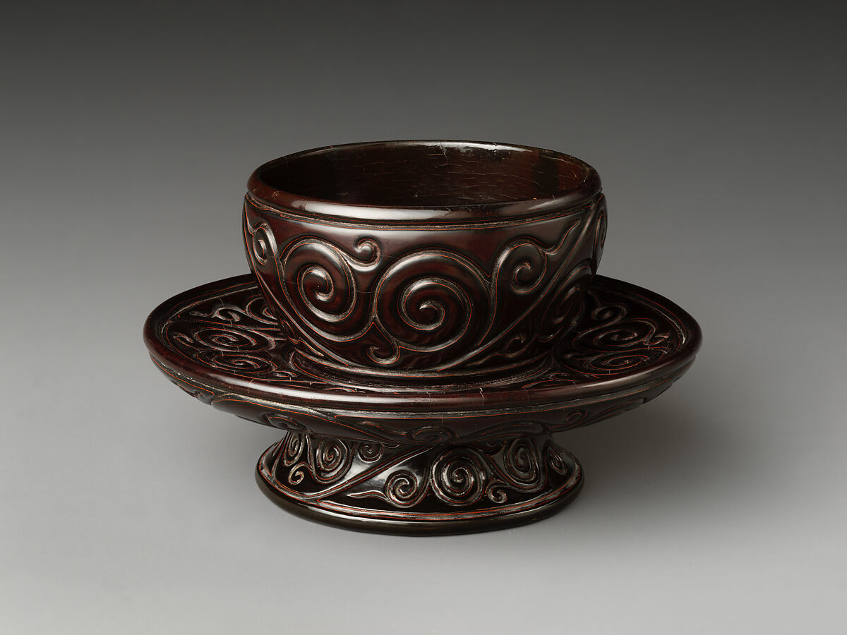 Tea-bowl stand with pommel scrolls, Carved red and black lacquer (tixi), China 