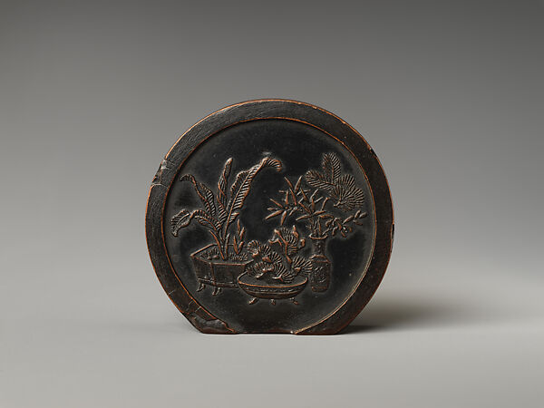 Round box and cover, Black lacquer, China
