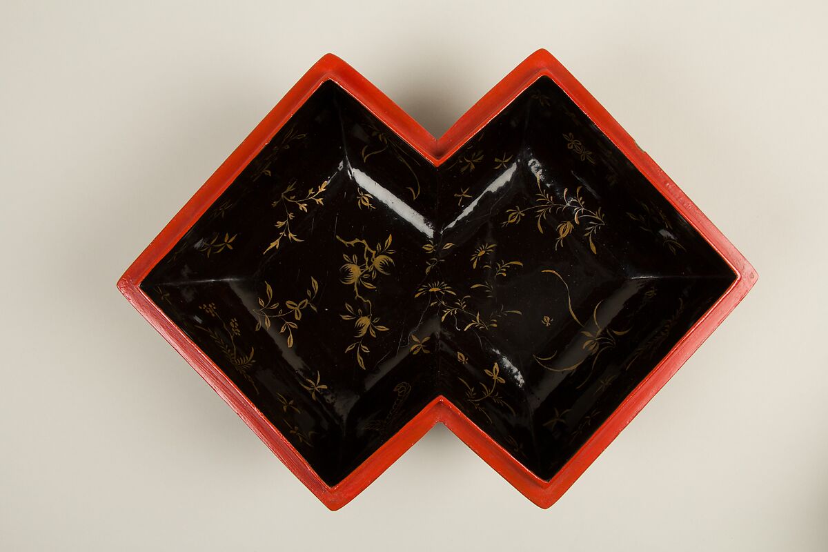 Lozenge box with scene of treasure tributary, Carved red lacquer, China