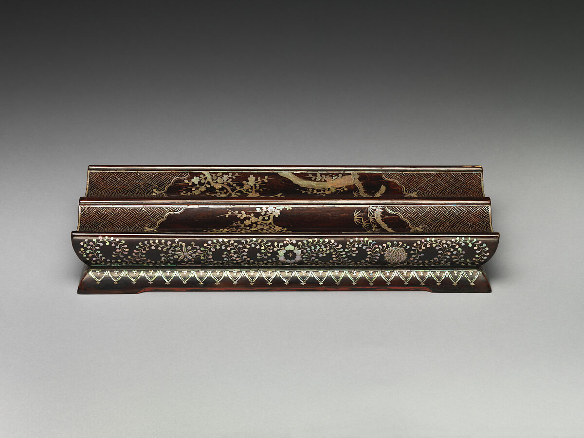 Scroll tray, Black lacquer with inlay, China