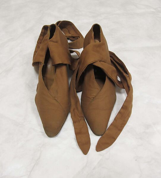 Ensemble, Romeo Gigli (Italian, born 1949), silk, cotton, acetate, nylon, spandex, leather, mother-of-pearl, Italian