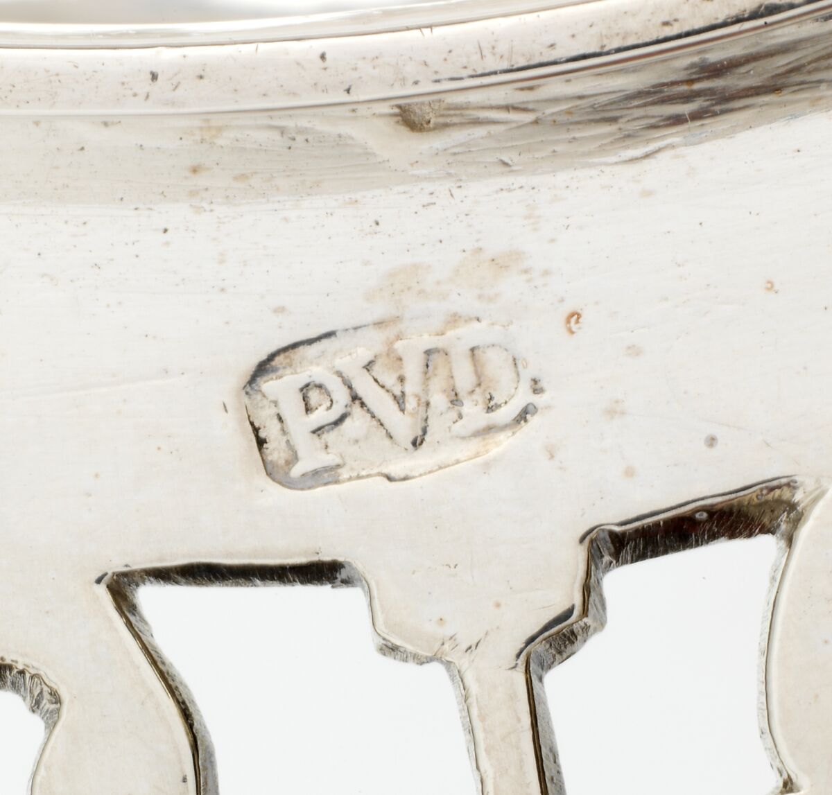 Porringer, Peter Van Dyck (1684–1750), Silver, American