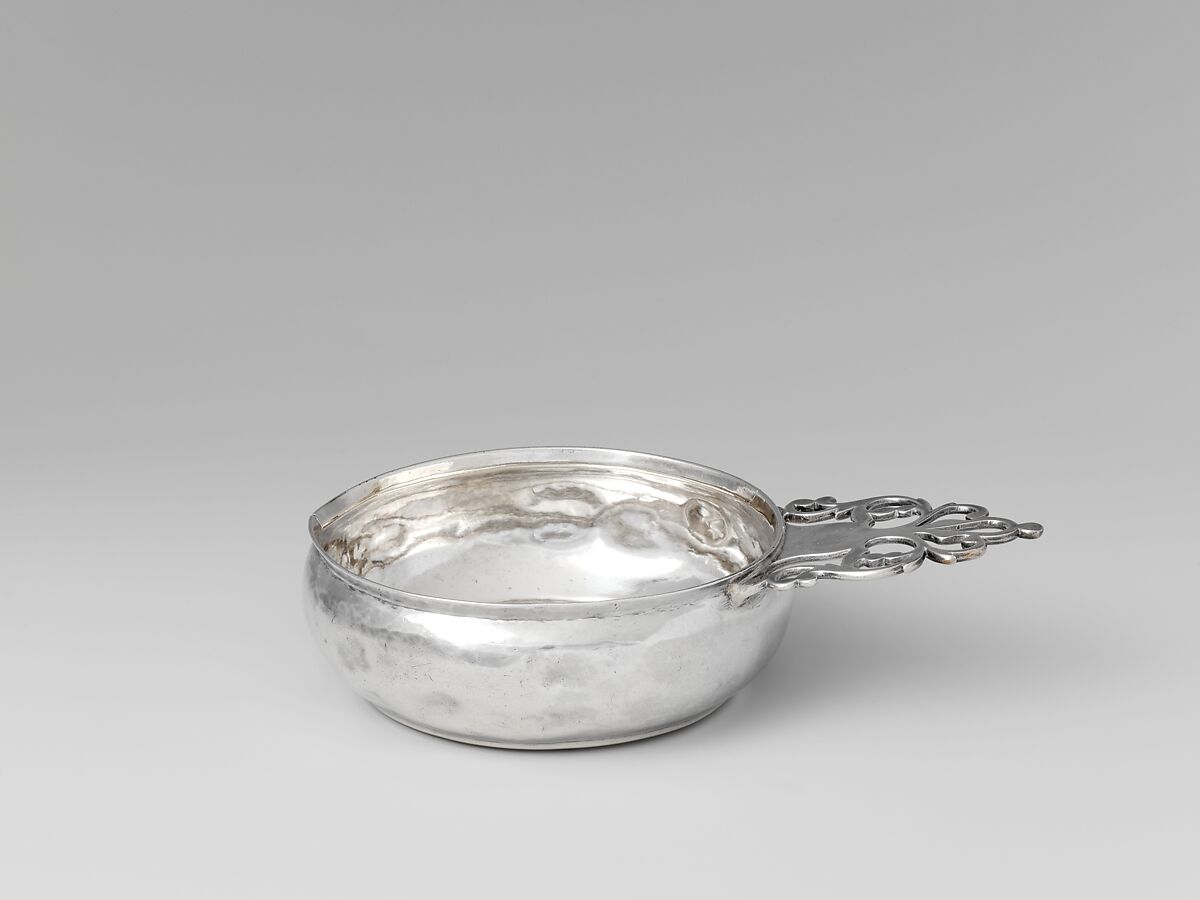 Porringer, Samuel Edwards (1705–1762), Silver, American 