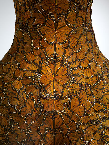 Ensemble, Alexander McQueen (British, founded 1992), silk, feathers, leather, metal, rubber, British