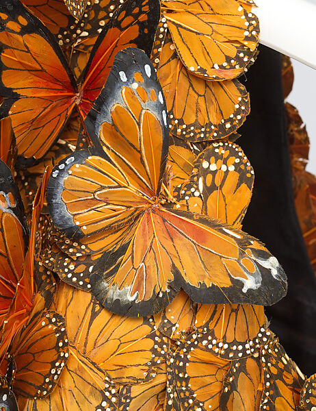 Ensemble, Alexander McQueen (British, founded 1992), silk, feathers, leather, metal, rubber, British