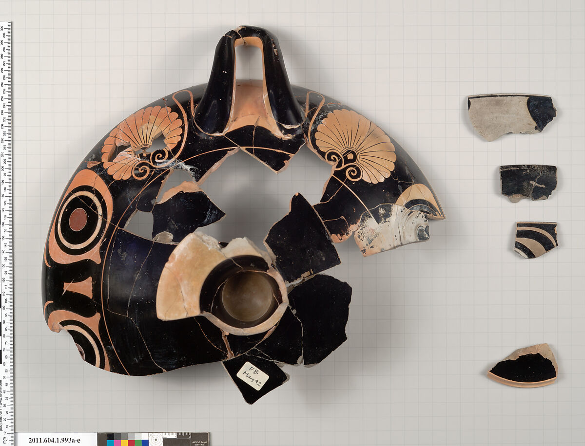 Terracotta kylix: eye cup (drinking cup), Terracotta, Greek, Attic