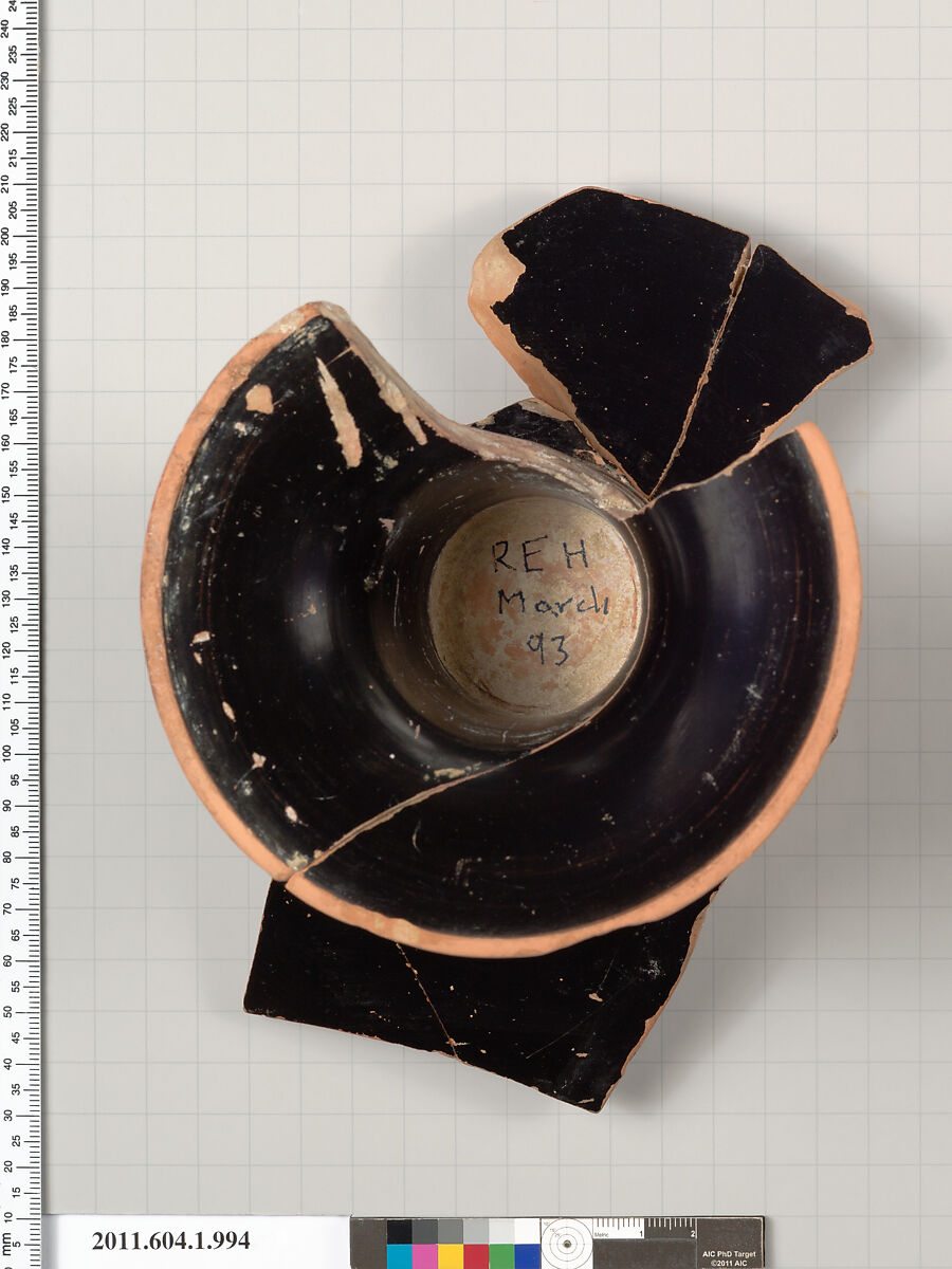 Terracotta kylix (drinking cup), Terracotta, Greek, Attic