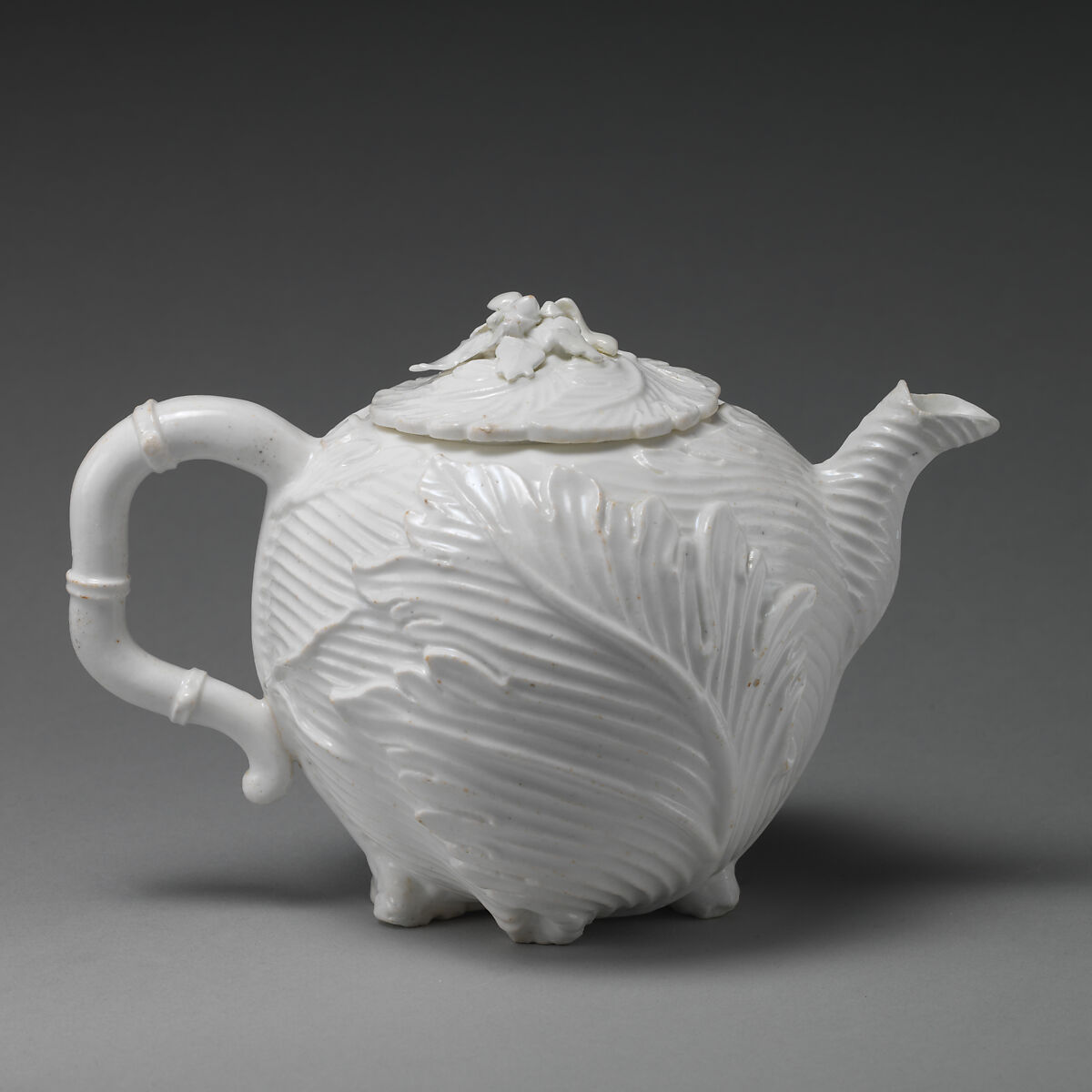 Teapot, Chelsea Porcelain Manufactory (British, 1744–1784), Soft-paste porcelain, British, Chelsea 