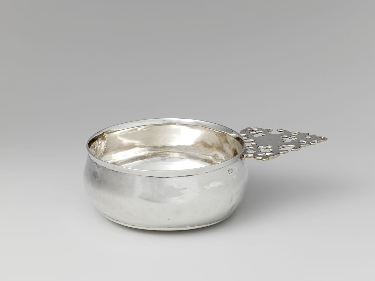 Porringer, Possibly John Coddington (ca. 1690–1743), Silver, American 