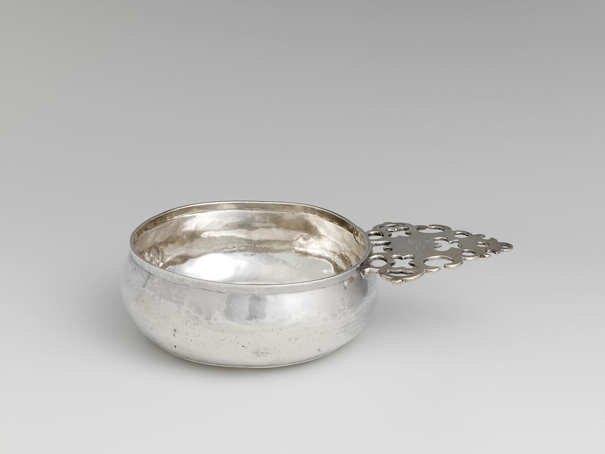 Porringer, Samuel Vernon (1683–1737), Silver, American 