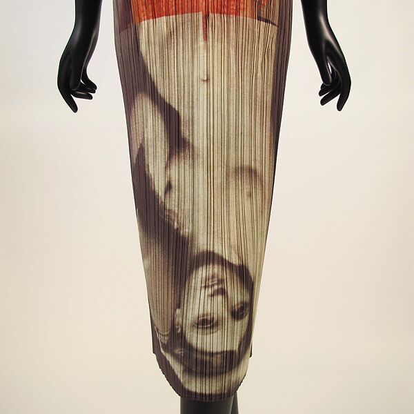 Dress, Issey Miyake (Japanese, 1938–2022), polyester, Japanese