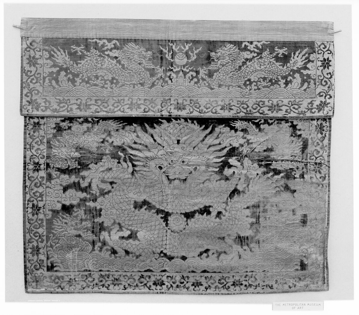 Valance, Silk, metallic thread, China 