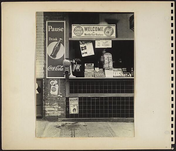 [Cigar and Candy Stand, New York City], Rudy Burckhardt (American (born Switzerland), Basel 1914–1999 Searsmont, Maine), Gelatin silver print 