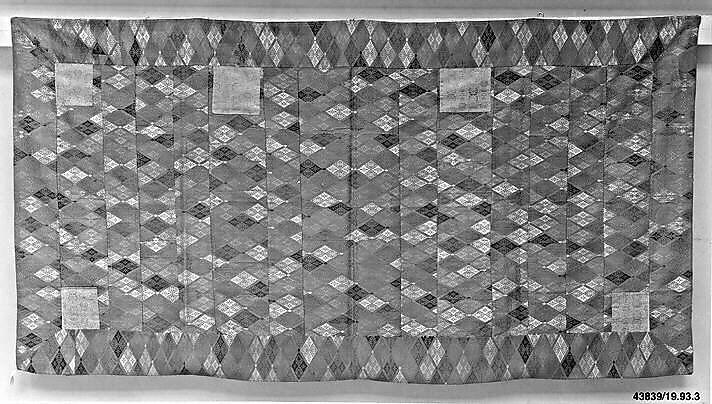 Seven-Panel Buddhist Monk’s Vestment (Shichijō kesa) with Floral-Lozenge Pattern, Twill-weave silk with supplementary weft patterning, Japan 