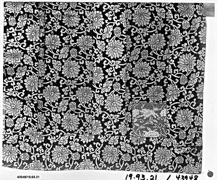 Seven-Panel Buddhist Monk’s Vestment (Shichijō kesa) with Lotus Arabesque, Twill-weave silk with gold supplementary weft patterning (kinran), Japan 
