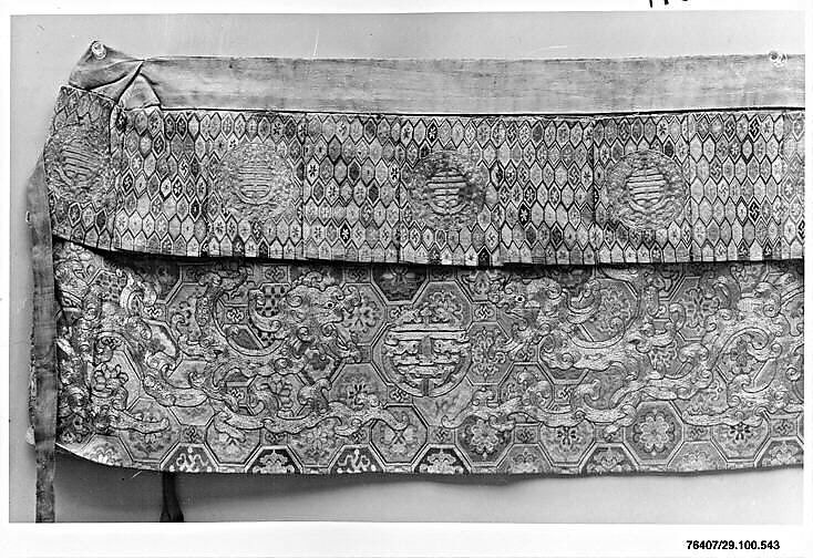 Valance, Silk, metallic thread;  on silk, China