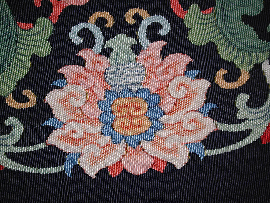 Panel with dragon medallions, Silk and metal thread tapestry (kesi), China