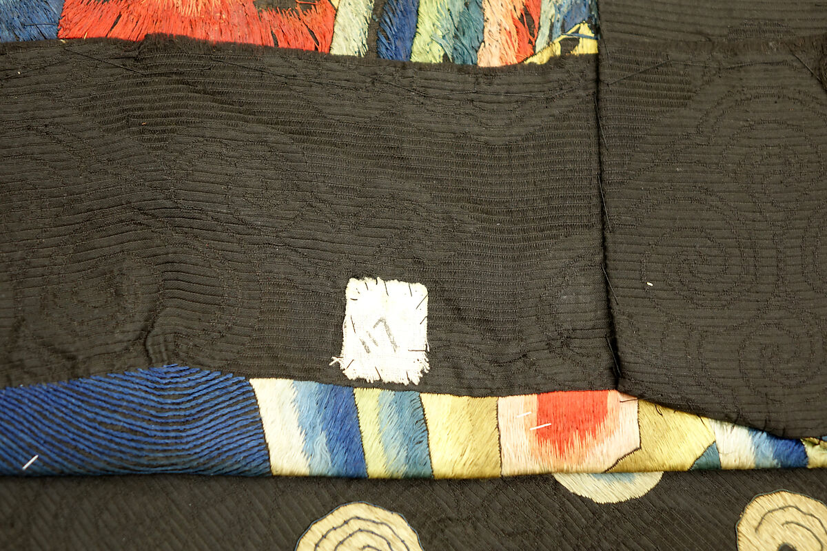 Hanging, Silk, metallic thread;  on silk, China