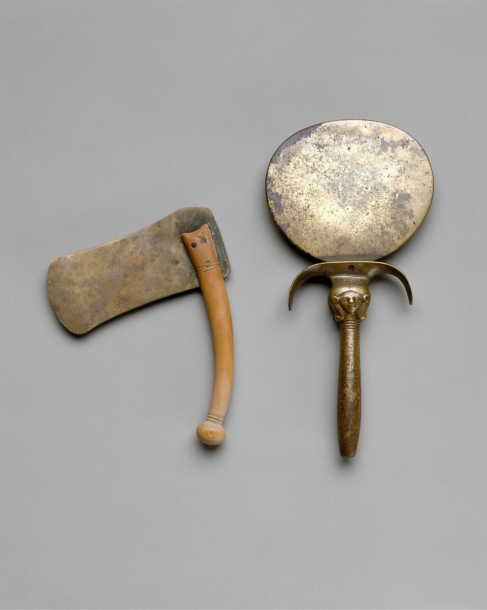 Razor and mirror, Bronze or copper alloy, boxwood; copper alloy 