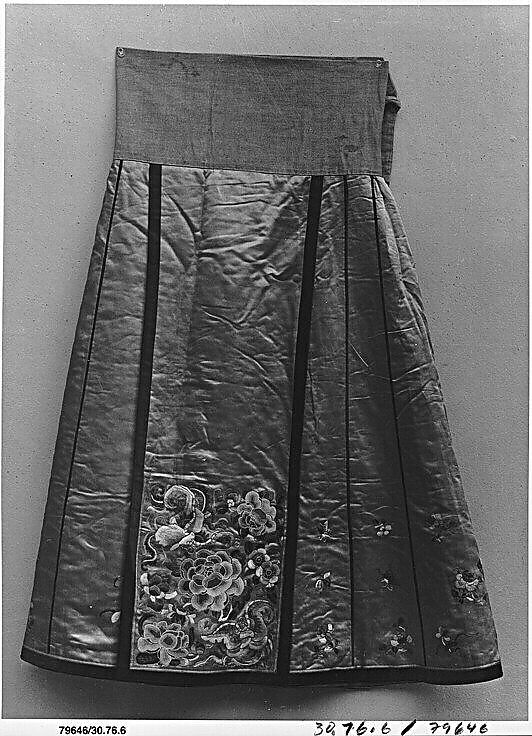 Skirt, Silk / Embroidery; Peking and satin stitches, China 