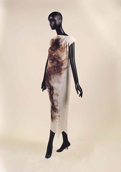 Dress, Issey Miyake (Japanese, 1938–2022), polyester, Japanese