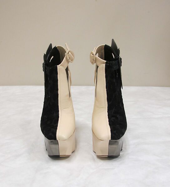 Ensemble, Maison Margiela (French, founded 1988), silk, cotton, leather, plastic (cellulose nitrate, polyurethane, polyvinyl chloride), rubber, metal, French