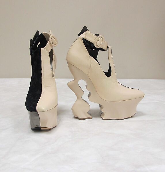 Ensemble, Maison Margiela (French, founded 1988), silk, cotton, leather, plastic (cellulose nitrate, polyurethane, polyvinyl chloride), rubber, metal, French