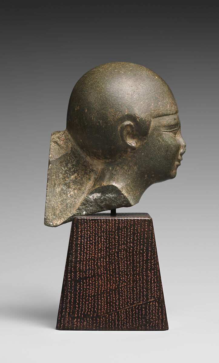 Head of a young woman, Mutnefret, Basalt