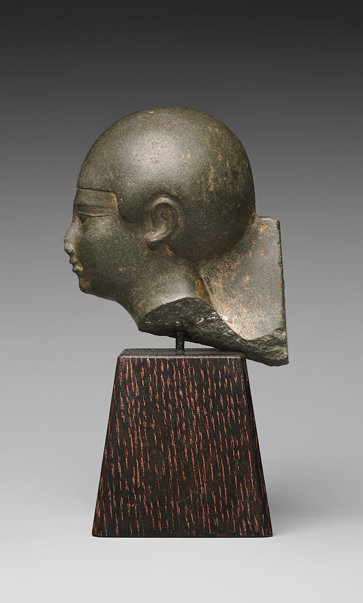 Head of a young woman, Mutnefret, Basalt
