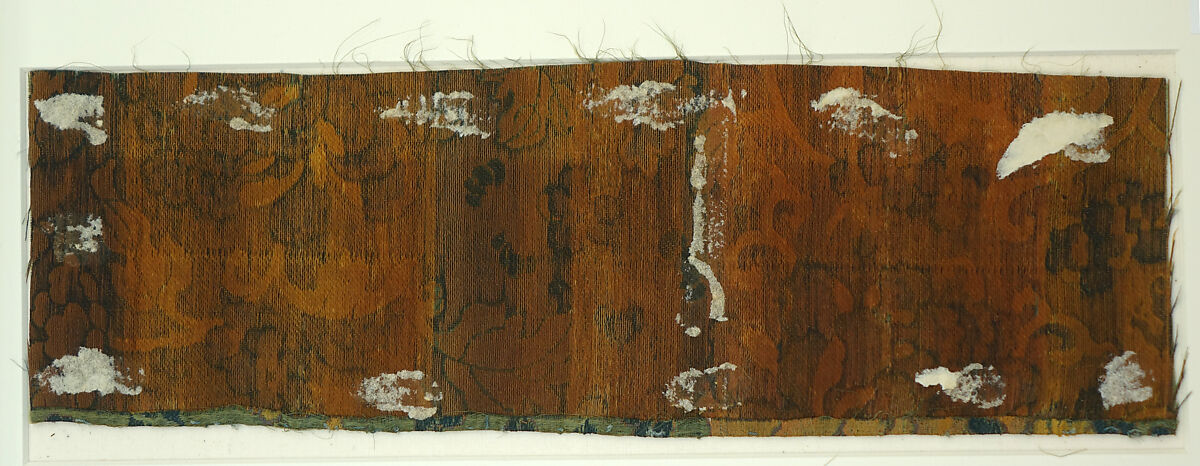 Textile fragment with floral pattern, Silk lampas with metal thread, China