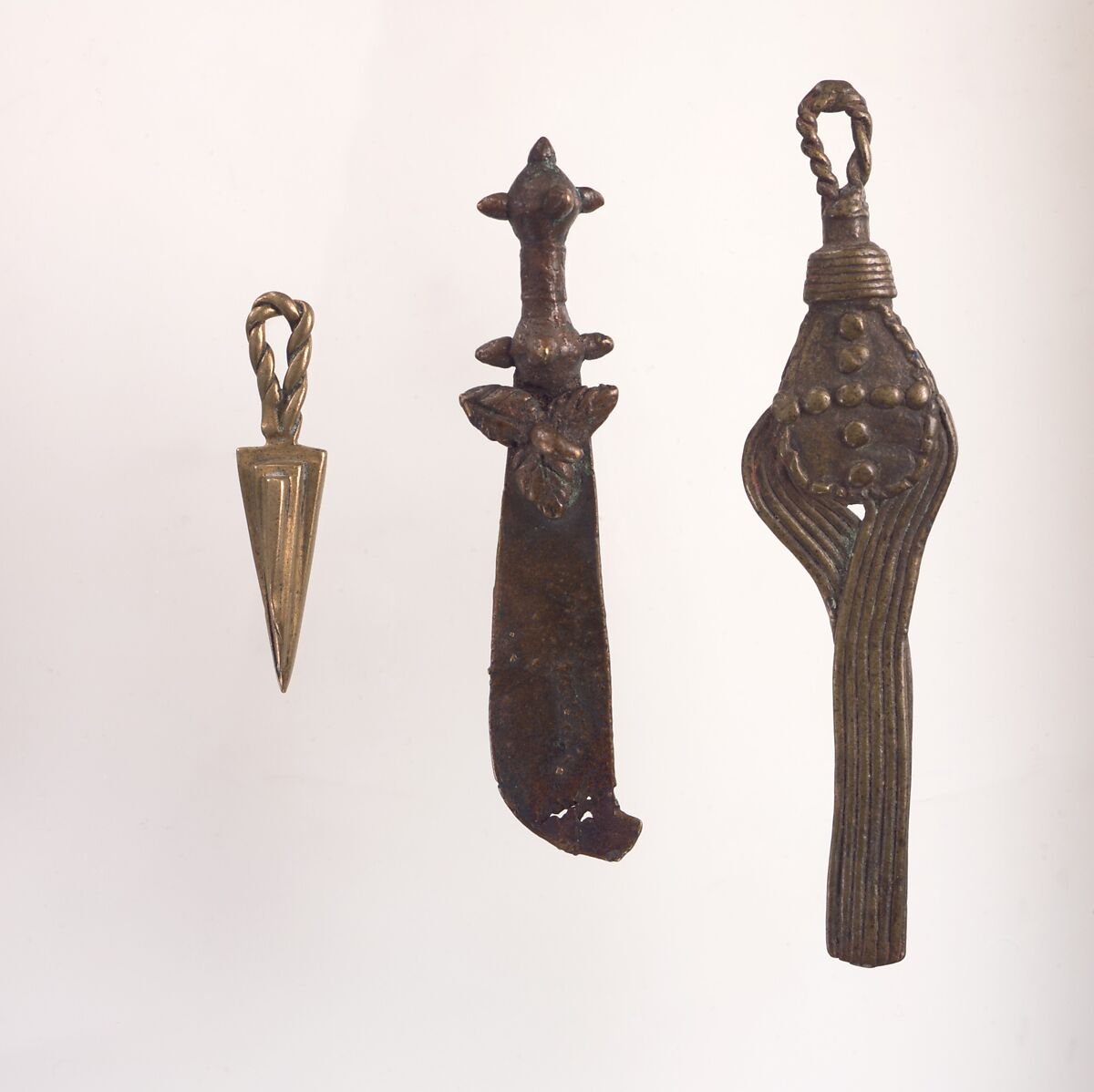 Three Gold Weights: Sword, Fly Whisk, Amulet