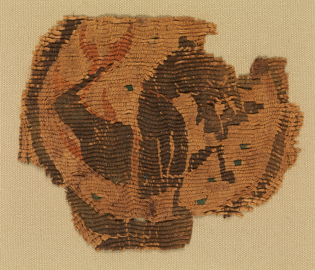 Roundel with Fish-Tailed Monster, Wool and linen; tapestry woven 