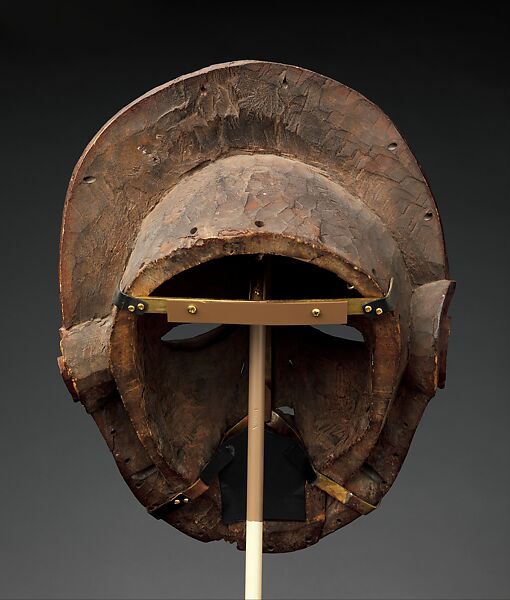 Sachihongo mask, Mbunda artist, Wood, pigment, Mbunda