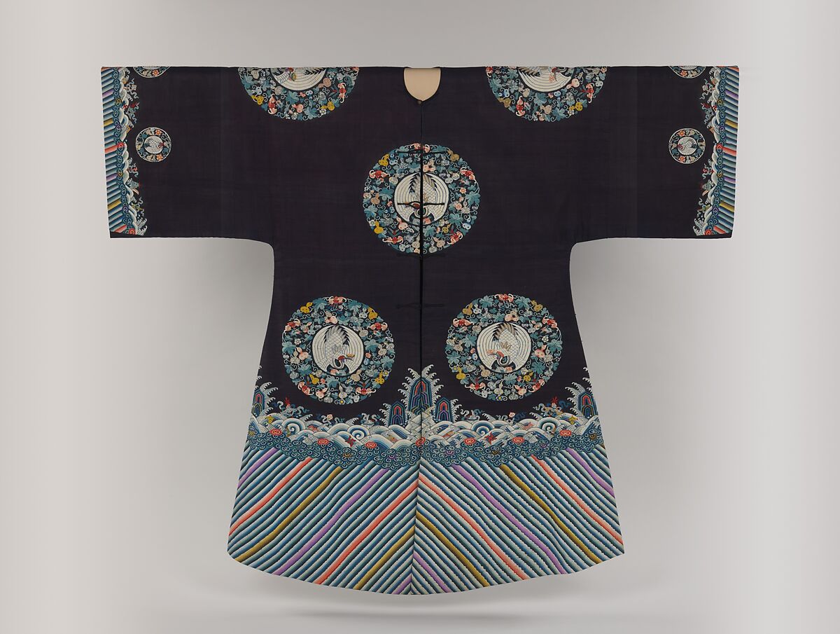 Woman’s coat with crane medallions, Silk tapestry (kesi), China 