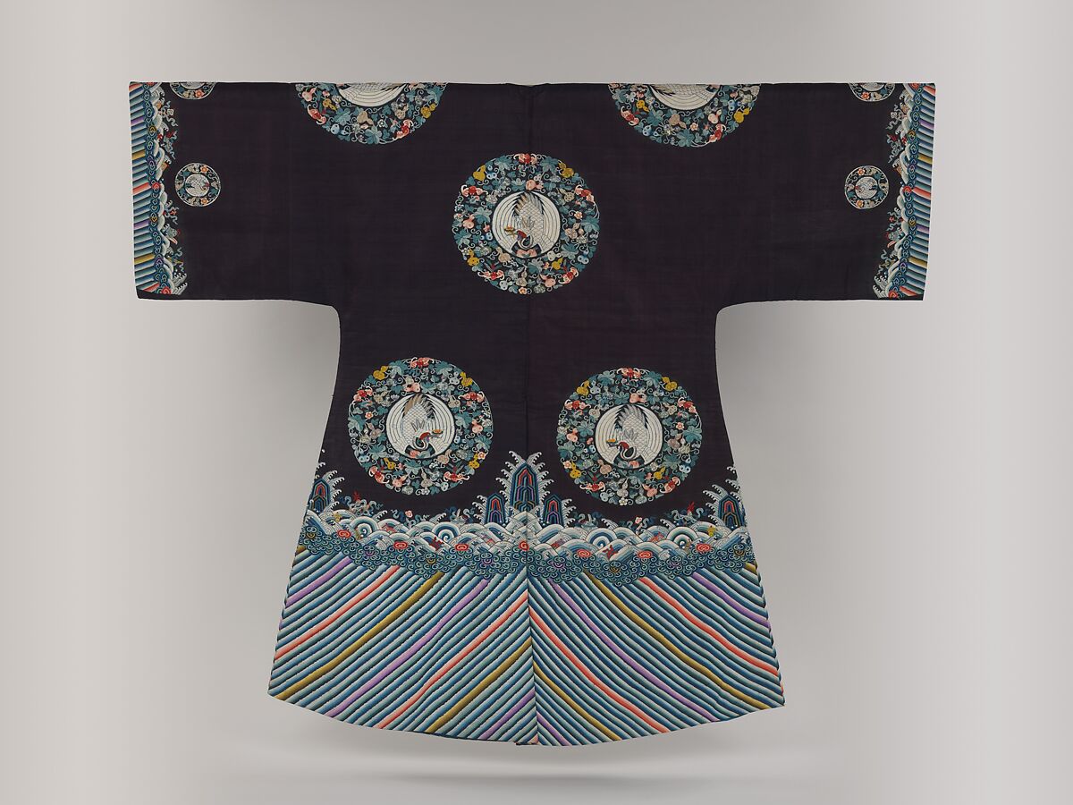 Woman’s coat with crane medallions, Silk tapestry (kesi), China