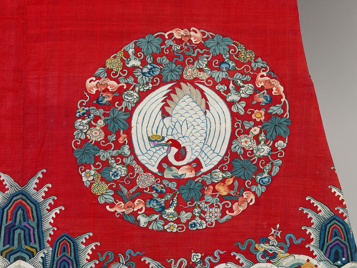 Woman’s robe decorated with crane medallions, Silk tapestry (kesi), China