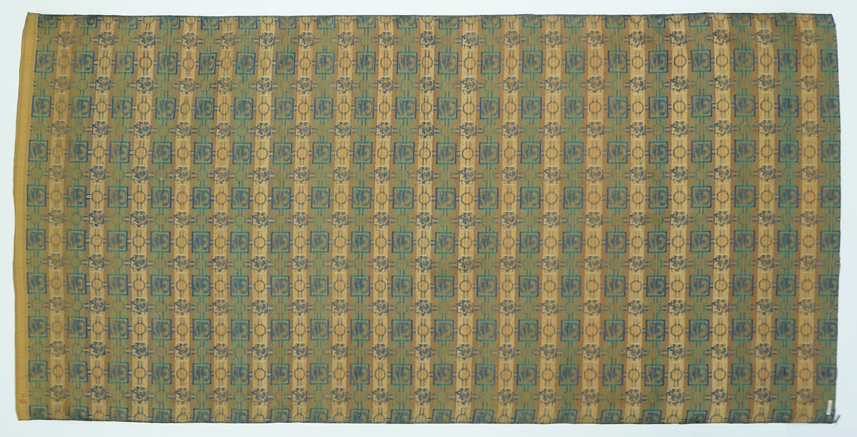 Piece with dragon medallions, Silk lampas, China