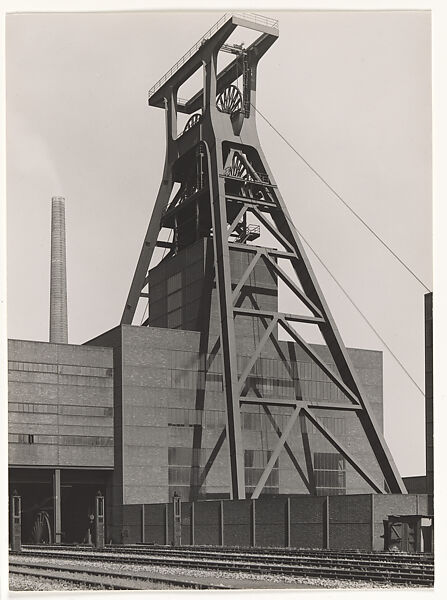 Schachtanlage Zollverein 12, Albert Renger-Patzsch (German, Wurzburg 1897–1966 Wamel), Gelatin silver print 