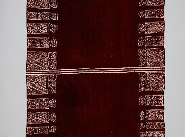 Ajar (Veil) or Bakhnug (Shawl), Loom-woven plain weave cloth in wool brocaded with fine geometric pattern; finished with warp-twisted fringes