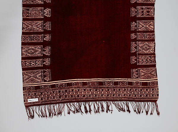 Ajar (Veil) or Bakhnug (Shawl), Loom-woven plain weave cloth in wool brocaded with fine geometric pattern; finished with warp-twisted fringes