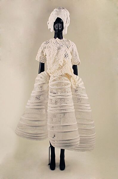 Ensemble, Comme des Garçons (Japanese, founded 1969), (a) plastic (foam); (b) acrylic, nylon; (c) rayon, cotton/polyester, viscose rayon; (d, e) cotton, plastic (polyurethane), Japanese