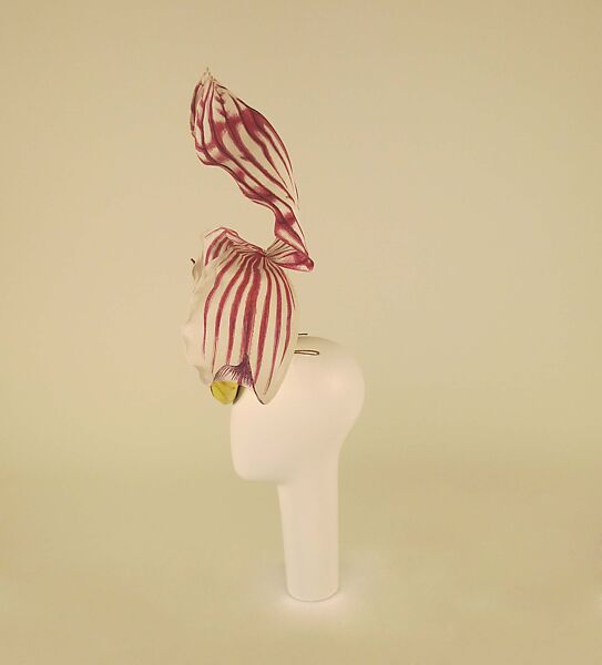 "Paphiopedilum Philippinense Orchid", Philip Treacy (Irish, born 1966), silk, synthetic, straw, metal, British