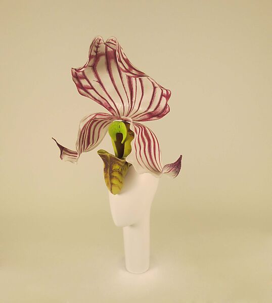 "Paphiopedilum Philippinense Orchid", Philip Treacy (Irish, born 1966), silk, synthetic, straw, metal, British