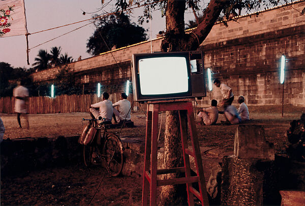 Television Set, Chidambaram Festival, Tamil Nadu, Raghubir Singh (Indian, 1942–1999), Chromogenic print 