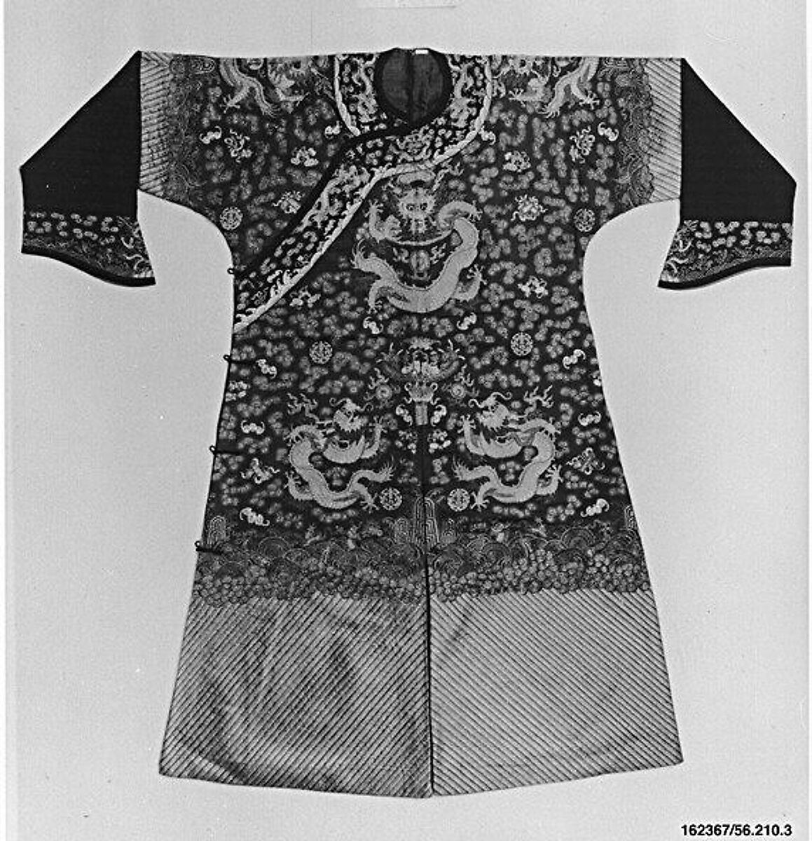 Imperial Robe | China | Qing dynasty (1644–1911) | The Metropolitan ...