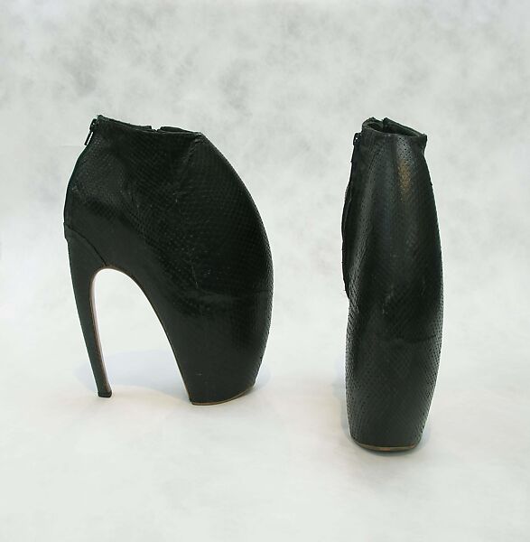 alexander mcqueen gaga shoes