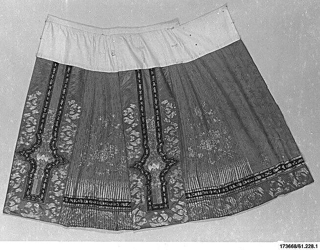Woman's Wedding Skirt, Silk, metallic thread on silk (kesi), China 